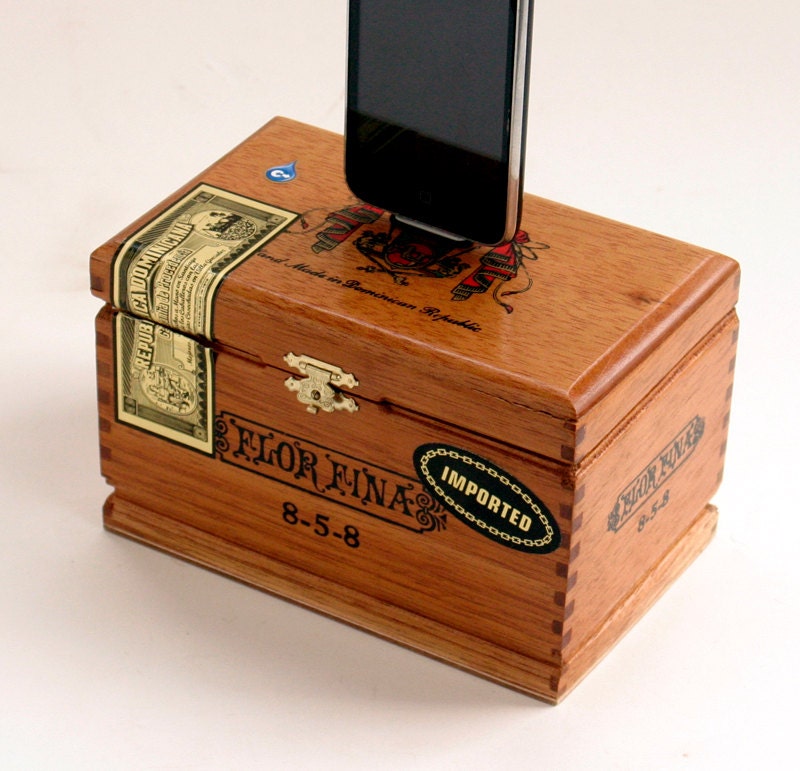 iPod iPhone Docking Station Cigar Box