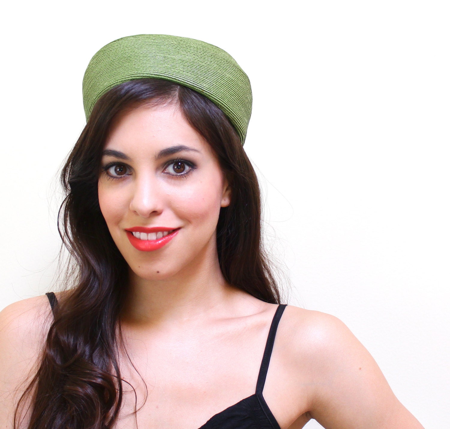 Vintage Green Pillbox Hat - 1960s Simple Fashion Bow Accessory / Roberta Bernays
