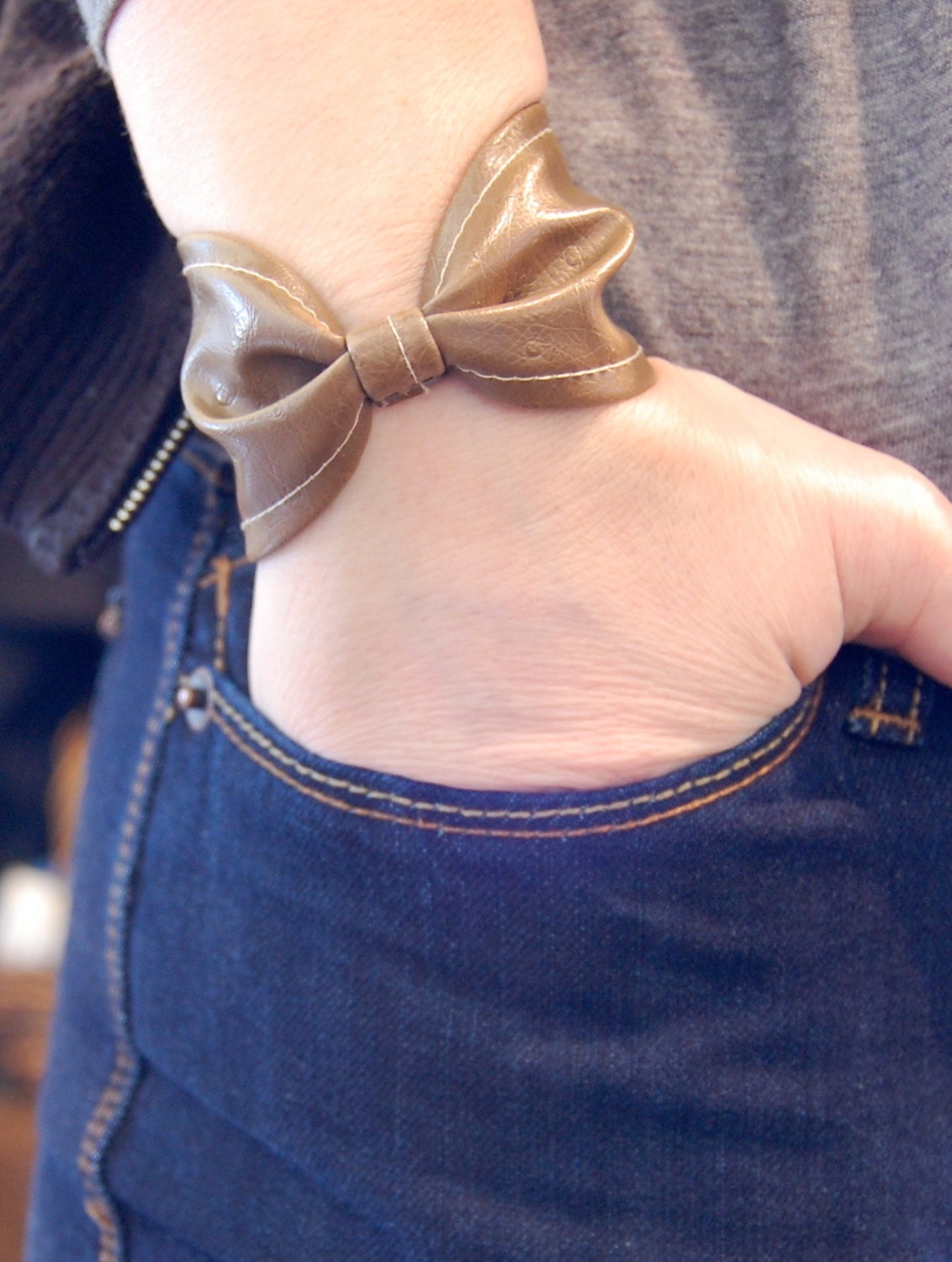 Bow Tie Cuff Faux Leather Brown