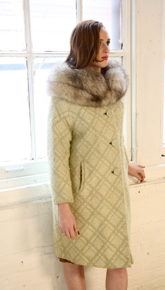 1950s Coat // Chartreuse Tweed Coat w/Fur Trim // S-M