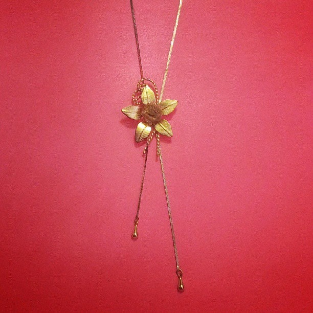 Vintage Flower Bolo Tie Necklace
