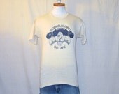 Vintage 70s BODYBUILDING APE GRAPHIC Work Out Gym Funny Soft Thin Unisex Small 50/50 T-Shirt