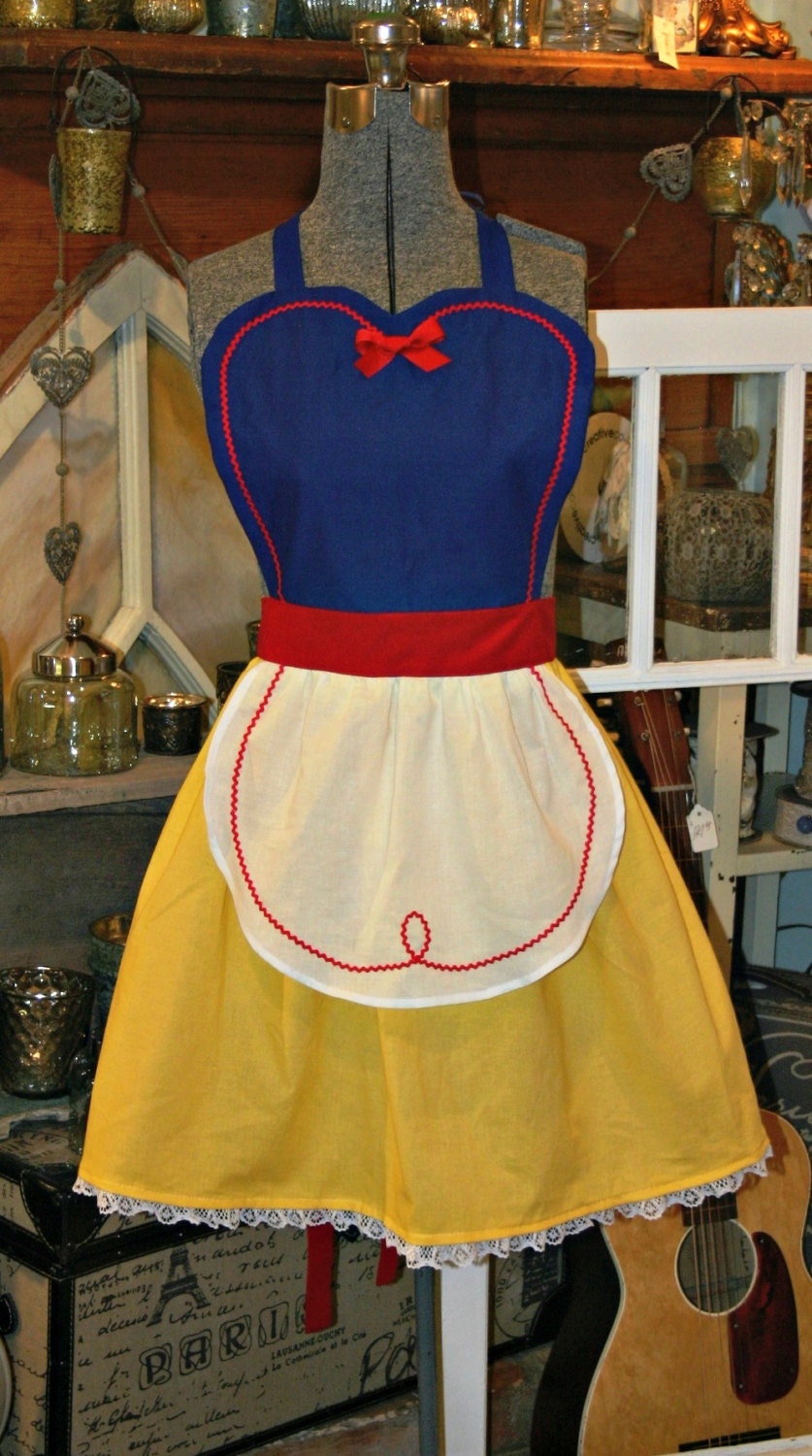 SNOW WHITE Costume full APRON for Women. Disney Princess Inspired Party Hostess Bridal Birthday Gift.