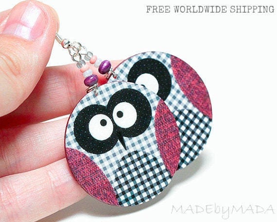 Owl Earrings Checkered  Free WorldWide Shipping dangle Round 2-sided decoupage earrings grey and light plum pink,  gift for her under 25