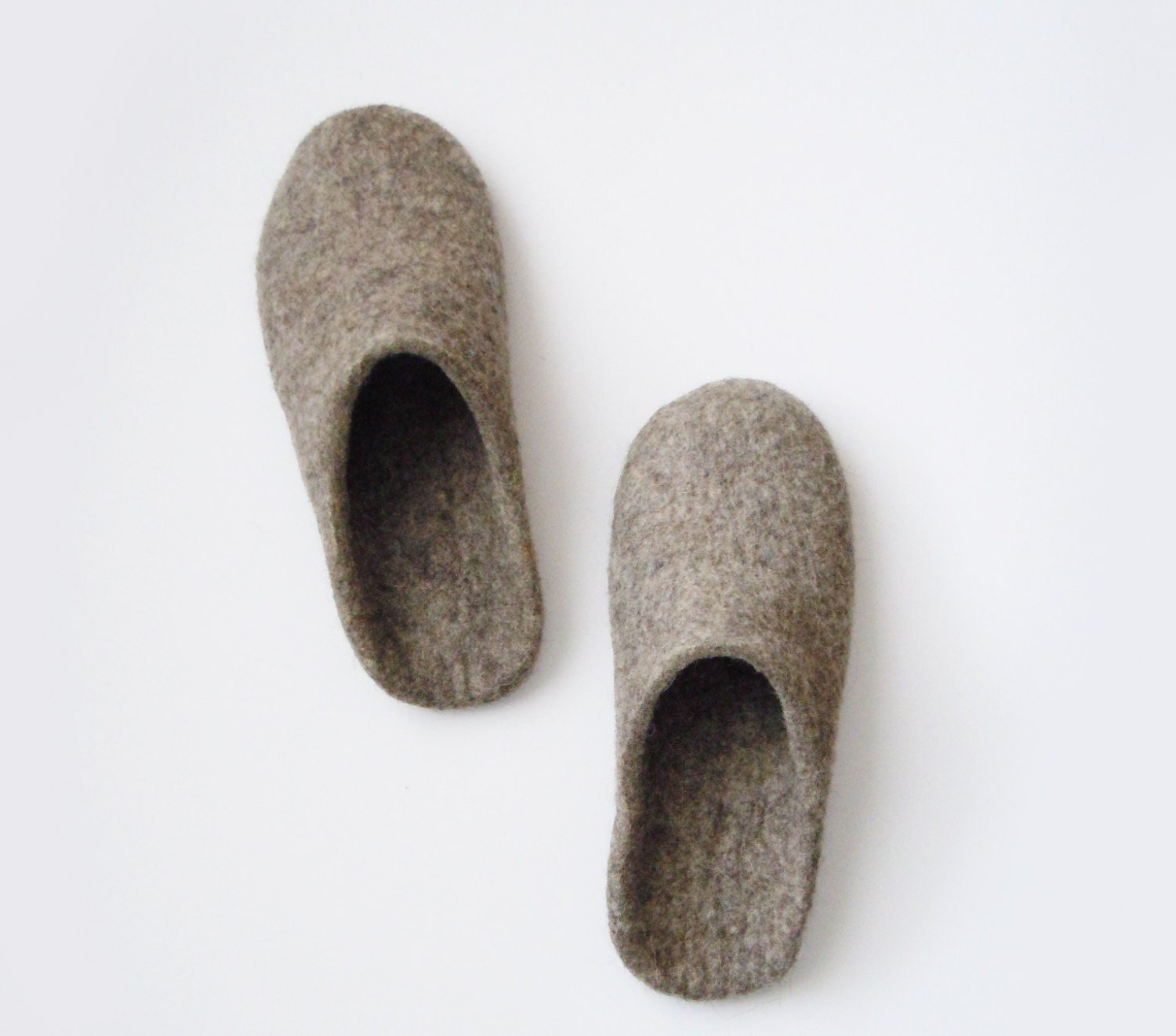 Eco friendly low counter felted men slippers.