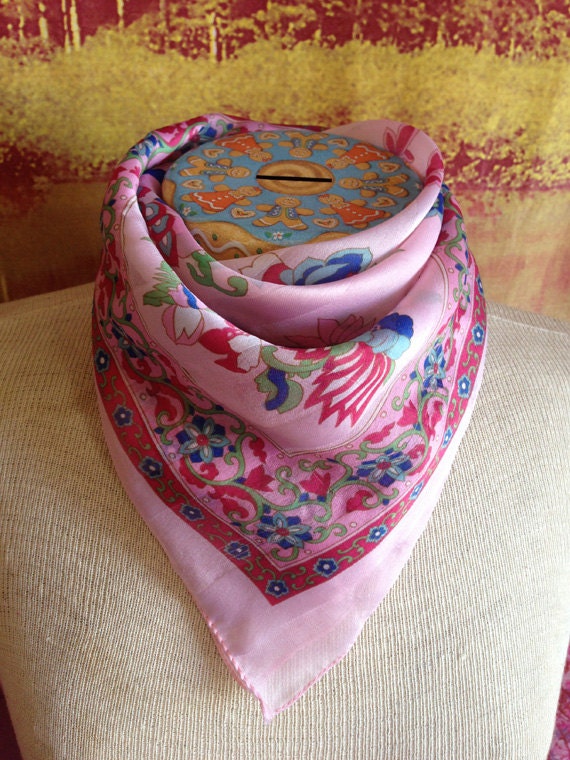 Vintage Accessory : Pink and Blue Floral Square Scarf