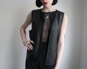 90s minimalist black leather vest o/s