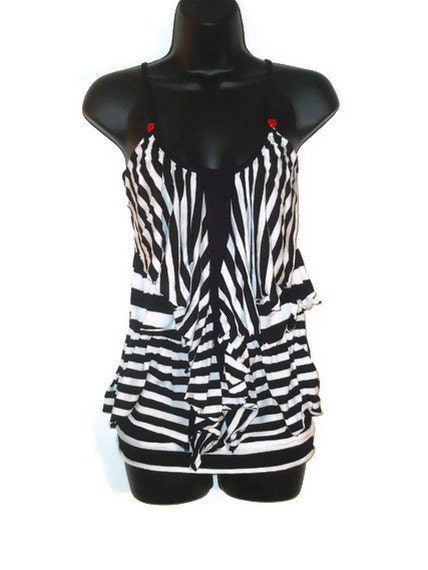 Ladies Chic Black and White Striped Rockabilly Ruffled Fashion Tank Top Womens Clothing XS