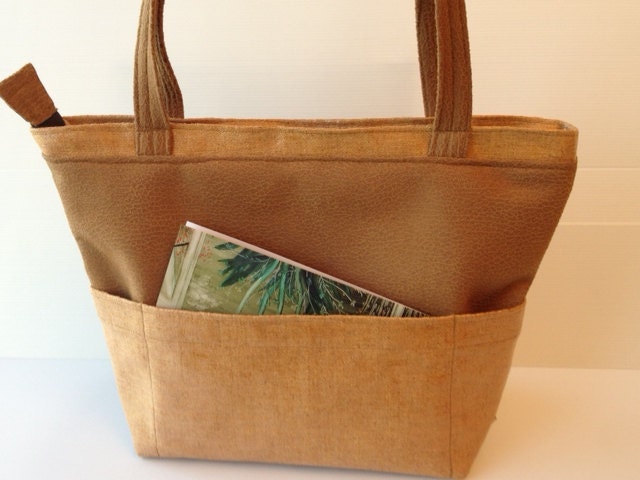 vegan purse, outside pockets over the shoulder bag, city bag, roomy bag, chic bag,