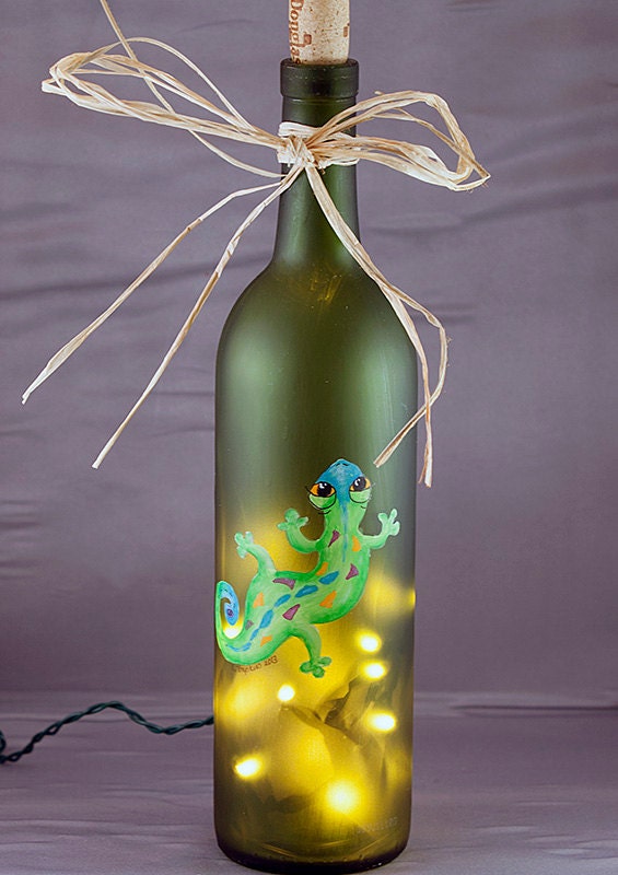 Lighted Wine Bottle Green Gecko Recycled Wine Bottle Lamp Hand Painted Accent Lighting Frosted Glass Night Light