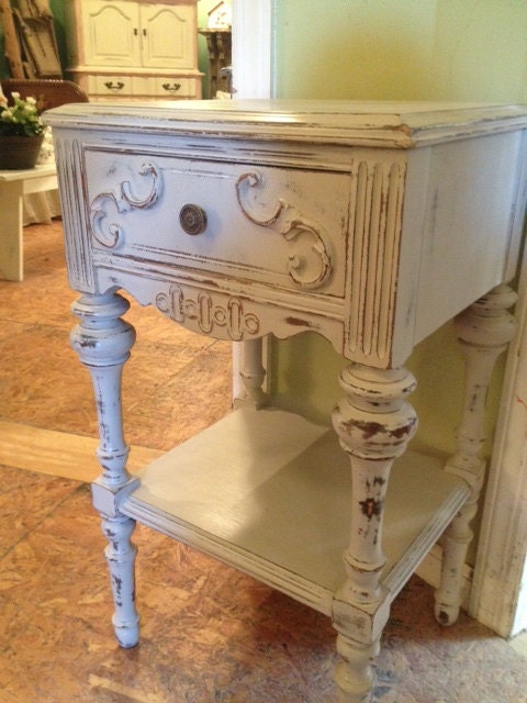 Shabby Chic Cottage Painted Antique Detailed End Table