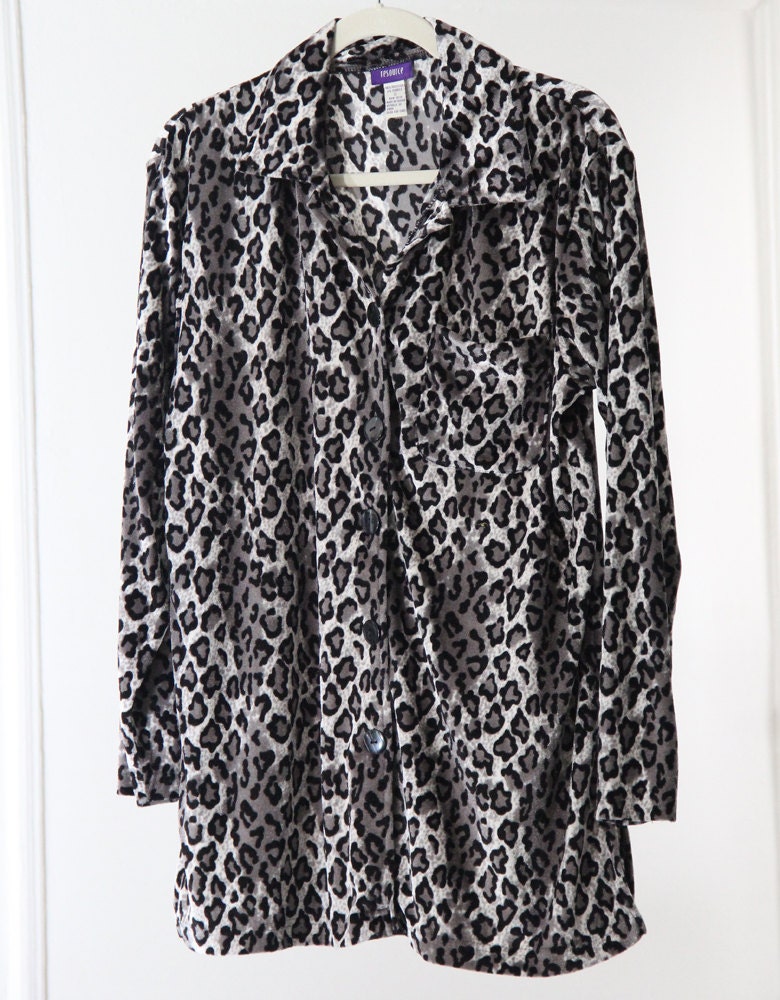 Silvery Grey 90s Leopard Print Velvet Button Up Shirt/Tunic