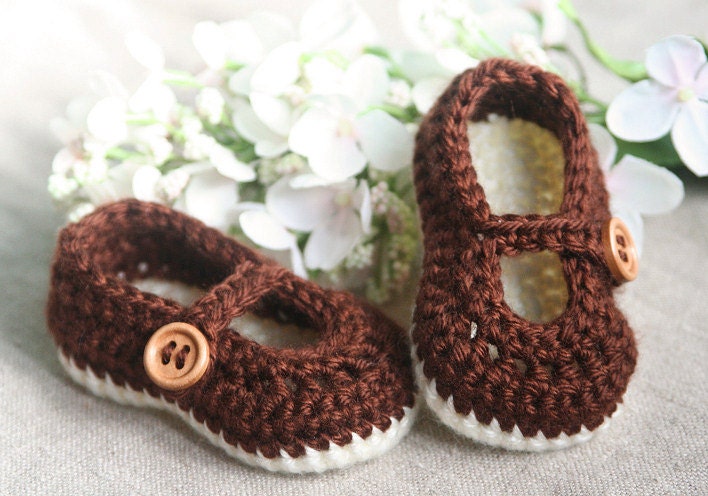 Crochet Baby Booties - Chocolate Brown Baby Girl Booties - Crochet Mary Jane Shoes - Handmade Fashion Baby Booties - MADE TO ORDER