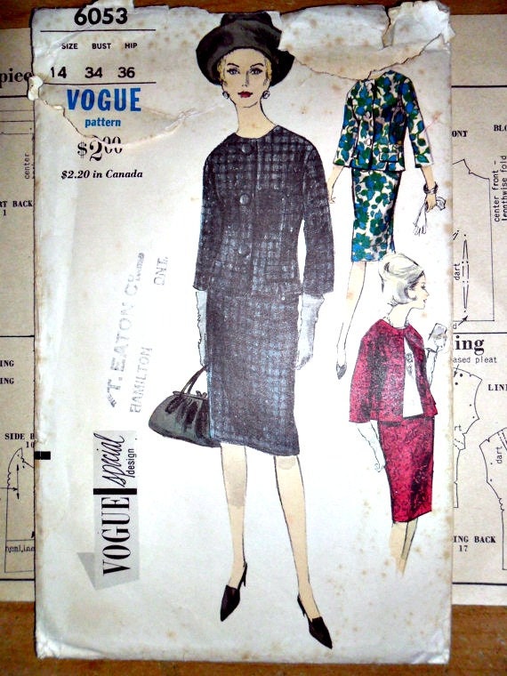 Misses Suit Jacket Skirt and Blouse Vintage Sewing Pattern Vogue 6053 Special Design Mad Men Size 14