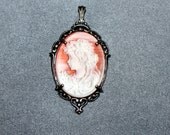 Vintage 1930s stunning cameo coral color