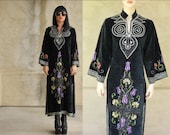 60s Embroidered Velvet Bell sleeve Caftan