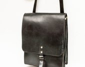 Vintage black leather coach messenger shoulder bag office school bag medium size