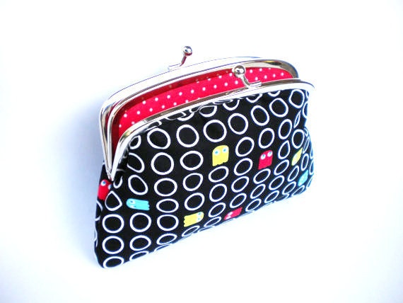 Retro coin purse, 80s pacman arcade game frame wallet black and red polka dots - geek