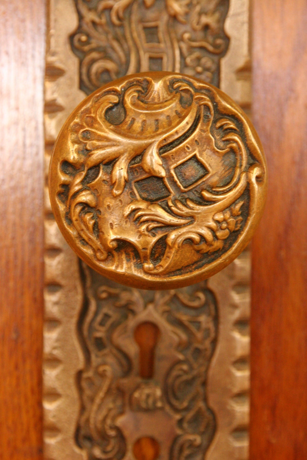 Antique Brass Doorknob and Escutcheon by Reading Hardware - Belfort Pattern