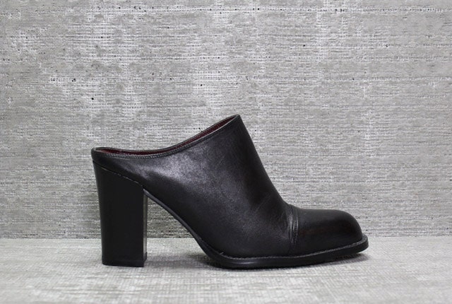 Vtg 80s Black Leather Mules Clogs Minimalist Heel Shoes 7 M