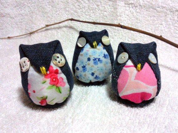 Handmade mini owls plushie set of 3 , jean with button eyes 100% recycled fabric eco friendly