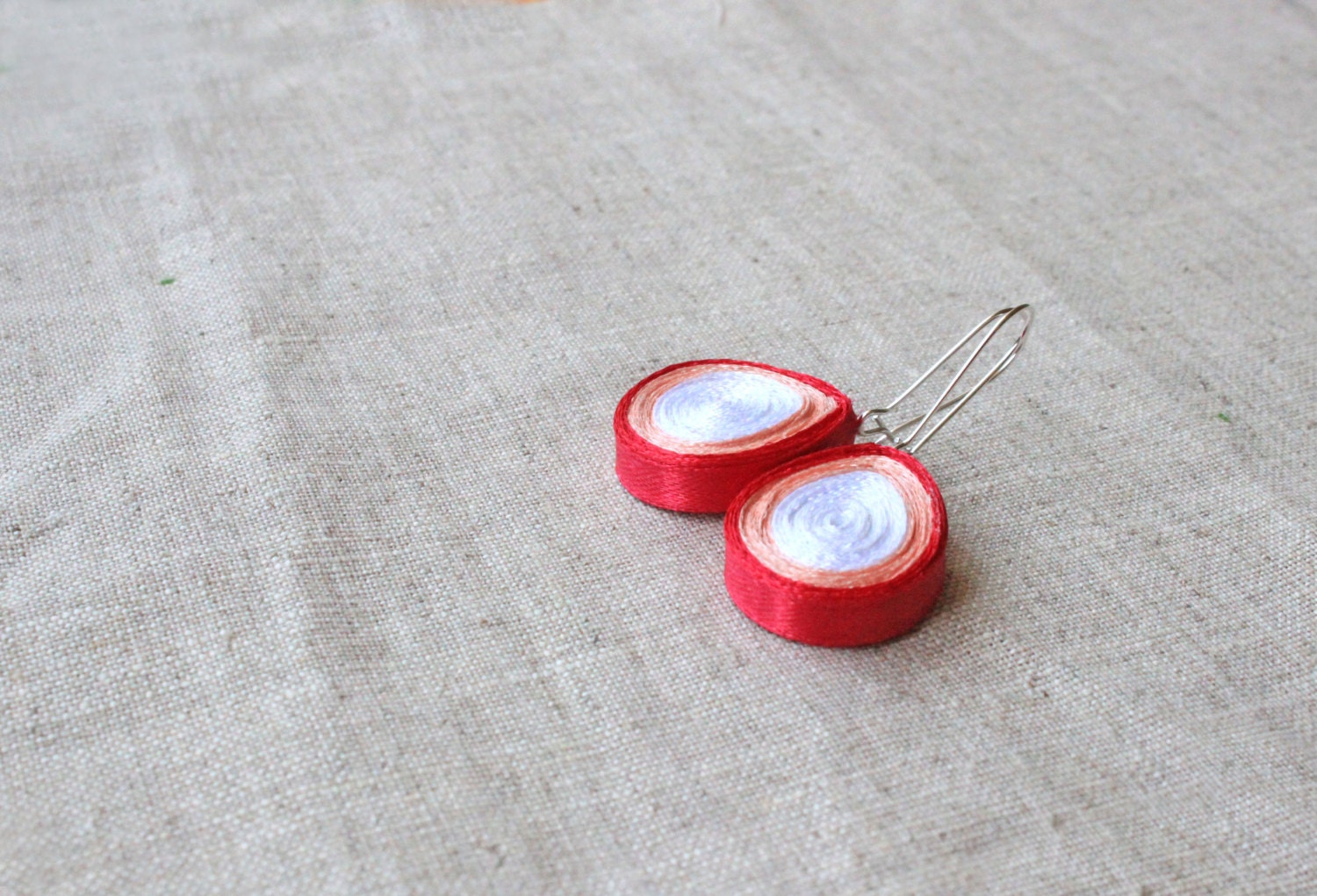 Drop fiber earrings  - red apricot white earrings - Ready to ship - HandmadebyUkropova
