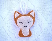 Felt cat plushie, tan kitty, kitten charm, cat charm, felt keychain, cat ornament
