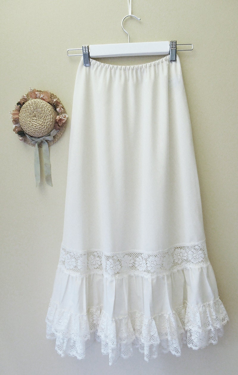 Ethereal Vintage Mori Girl Petticoat Skirt Cream Floral Crochet Lace Size AU 12 - 14 Natural Kei Prairie Woodland Hippie Grunge
