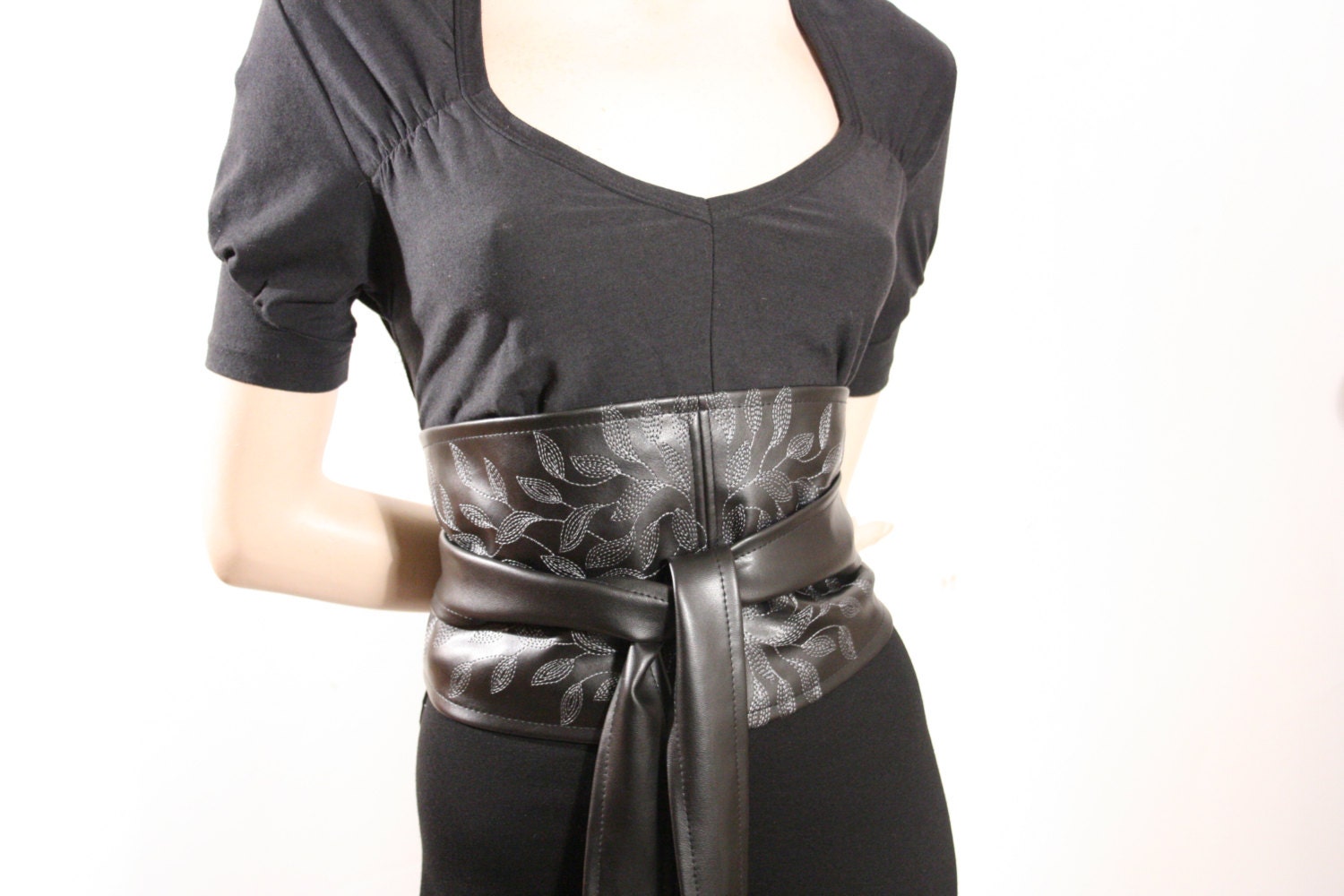 steampunk obi belt faux leather embroidered underbust waspie pvc goth gothic dark fetish victorian burlesque