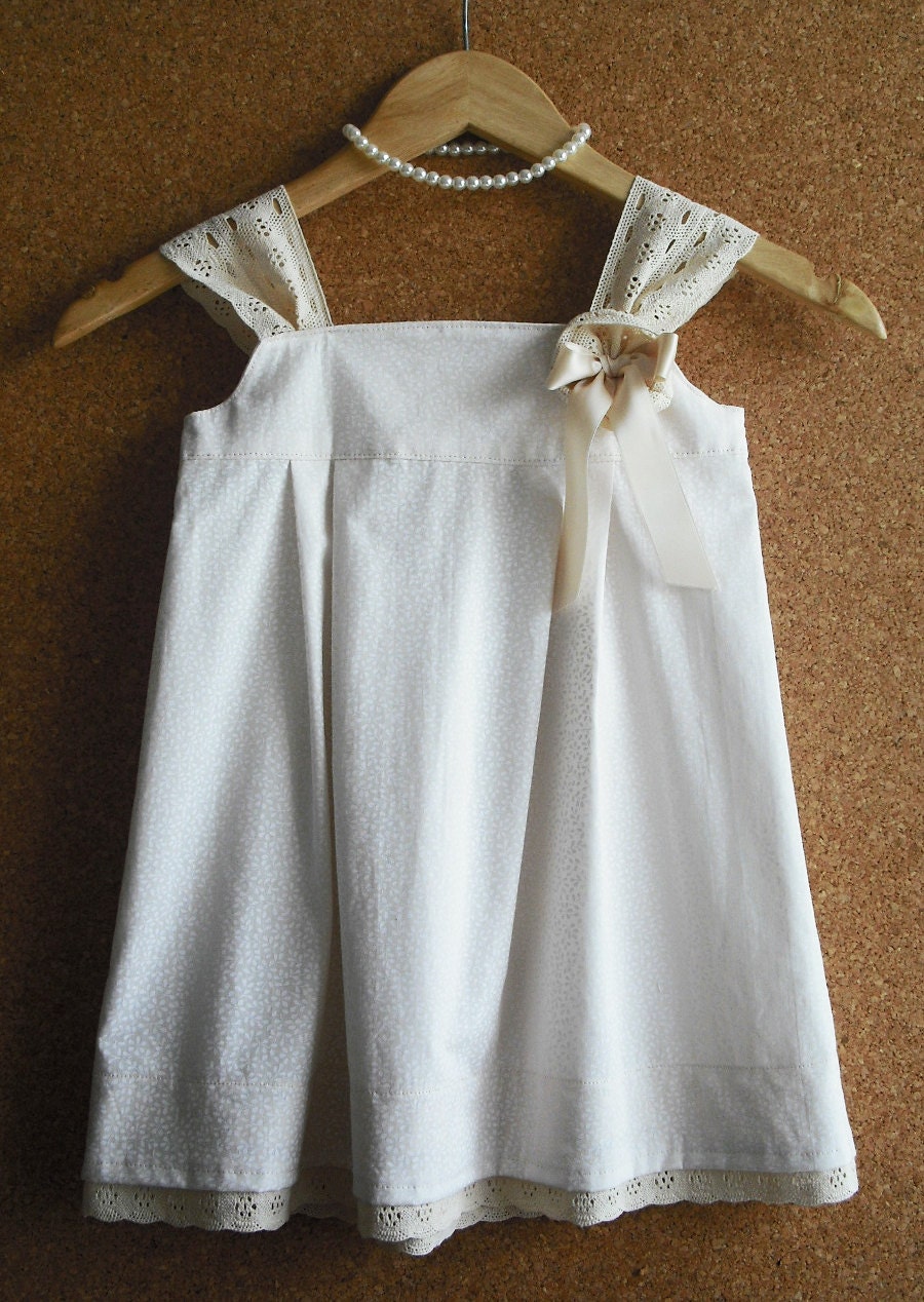 Flower girl dress / Toddler Dress/ Children's Clothing/ Girls Ivory white Lace Dress/ Size 2T,3T,4T,5,6