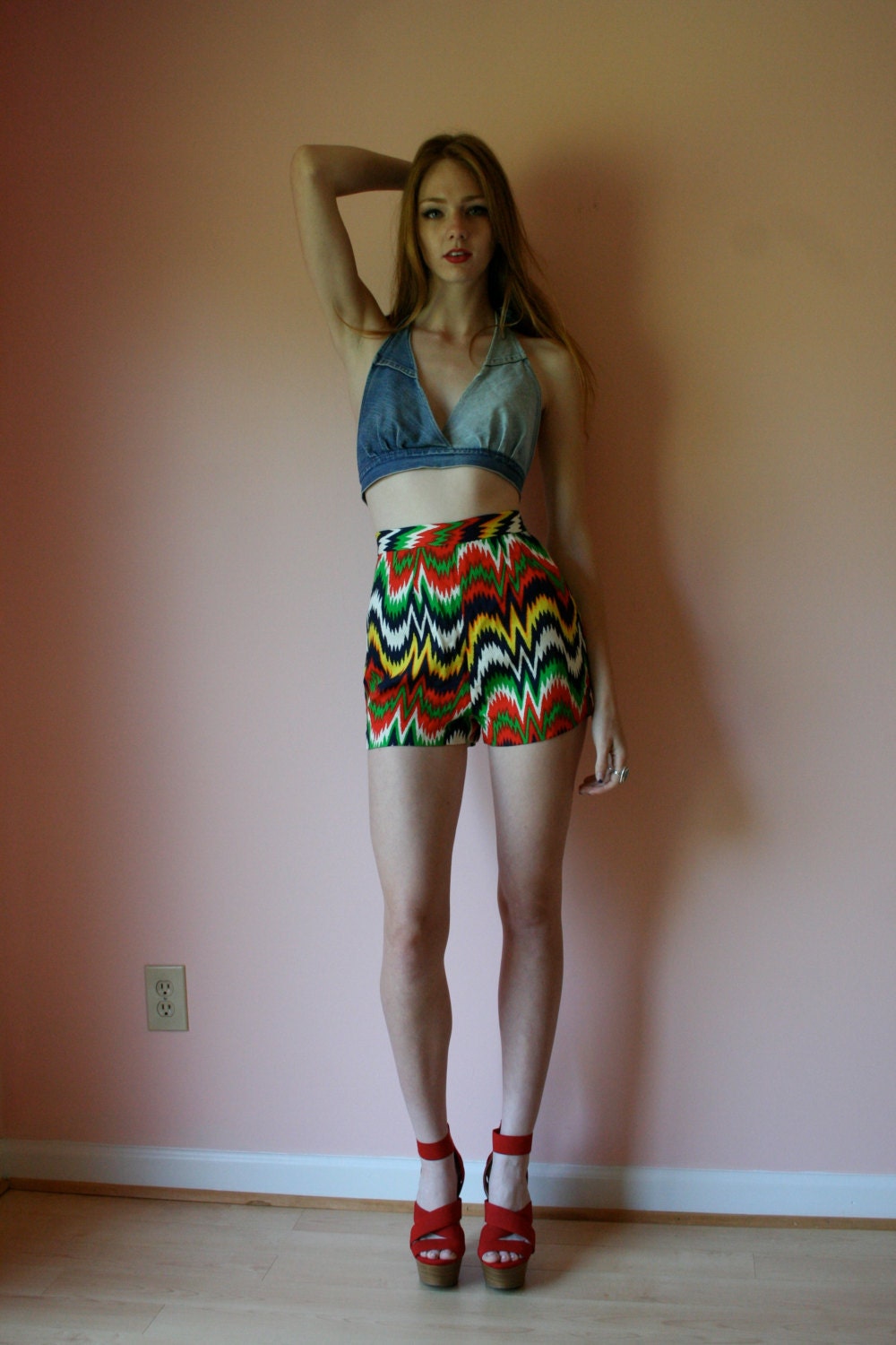 Missoni Esque Hot Pants / High Waisted Short Shorts / Zig Zag Print / Bright Summer Cotton Shorts /  Size Extra Small-Small xs sm 00-0-2