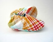 Reversible Baby Booties in Cream, Red, Yellow, and Blue Flowers - Sizes 1-4