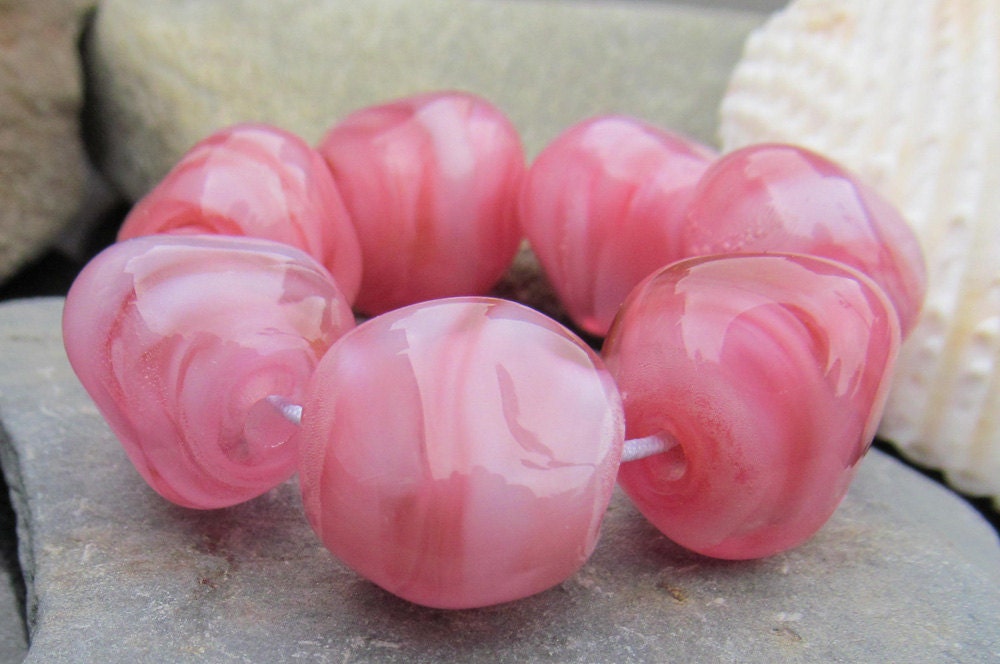 Pearl Pink  lampwork nugget bead set (7)