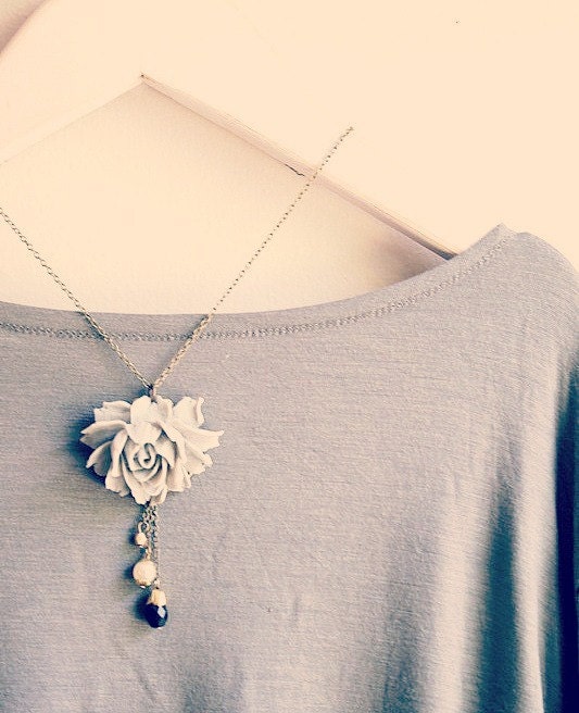 Cascading Grey Rose Pendant Necklace