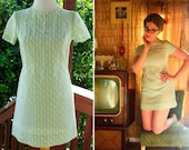 Creme De Menthe 1960's Vintage Mint Green Mini MOD Dress with Front Buttons size XS Small