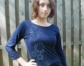 SALE Silkscreen womens tshirt, navy 3/4 sleeve, pinwheels design, LARGE ONLY, womans top