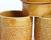 vintage modern Set of 3 Stacking Mugs / retro Abstract Relief Design / 2 Patterns / Mustard Brown