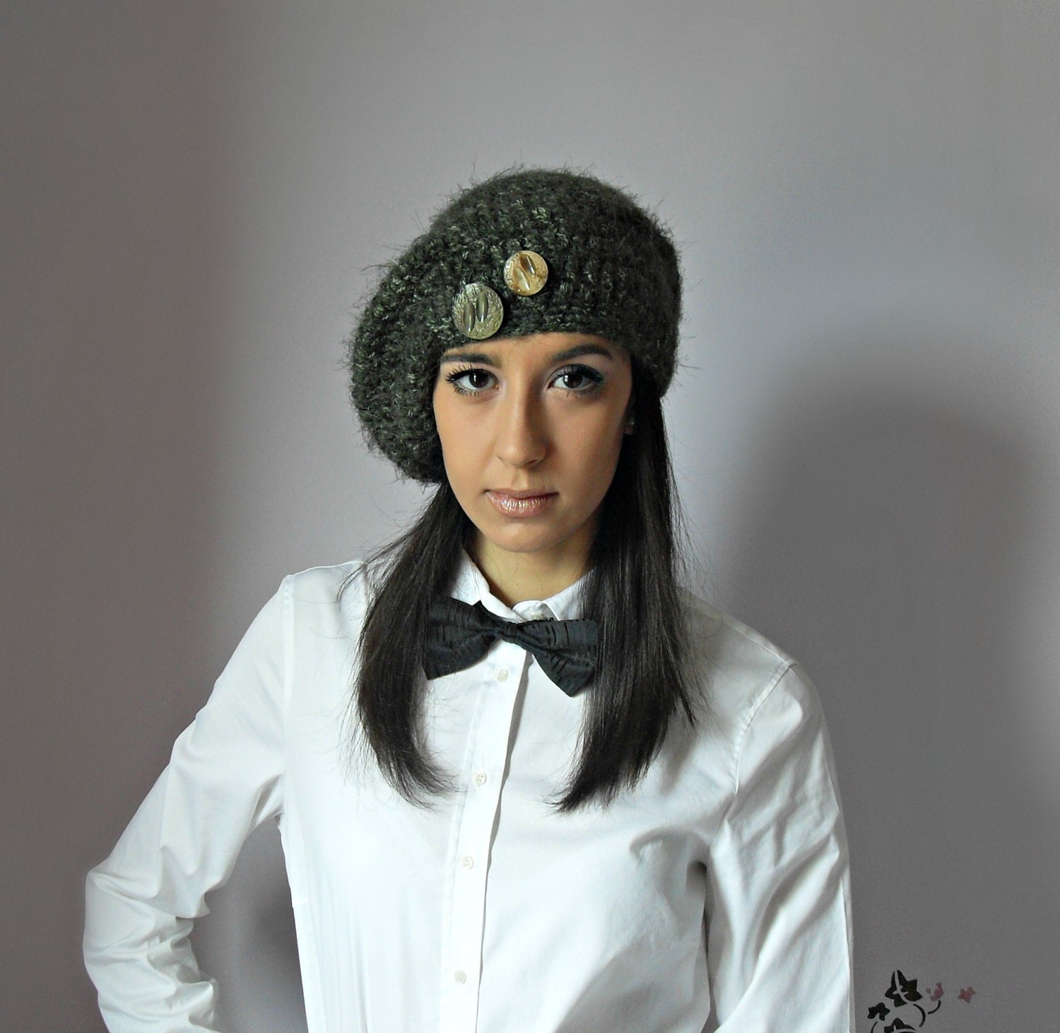 Hand Crochet Beret - Green - Super soft - Women