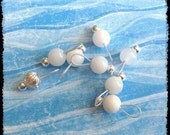 Spring Clearance Sale Snag Free Stitch Markers Extra Small Set of 8 -- White Shell and Silver Metal -- J15 -- Fits up to size Us 4 (3.5mm)