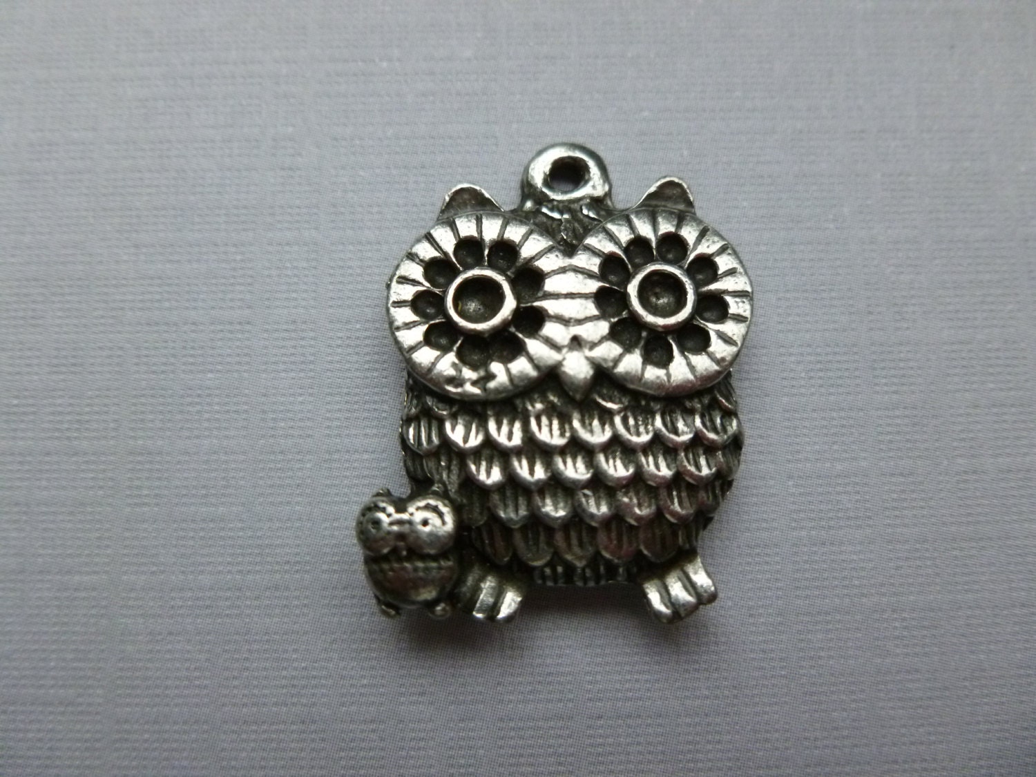 1 OWL with baby PENDANT antique SILVER 25mm