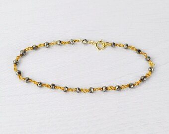 Pyrite bracelet - delicate black & gold vermeil beaded bracelet - simple modern jewelry