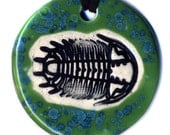 Trilobite Ceramic Necklace in Speckled Green