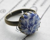China Blue Leaves - Fabric Button Ring