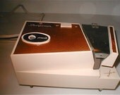 Vintage General Electric Sharpener - Hone Pencils Knives and Scissors  Vintage 60s Works