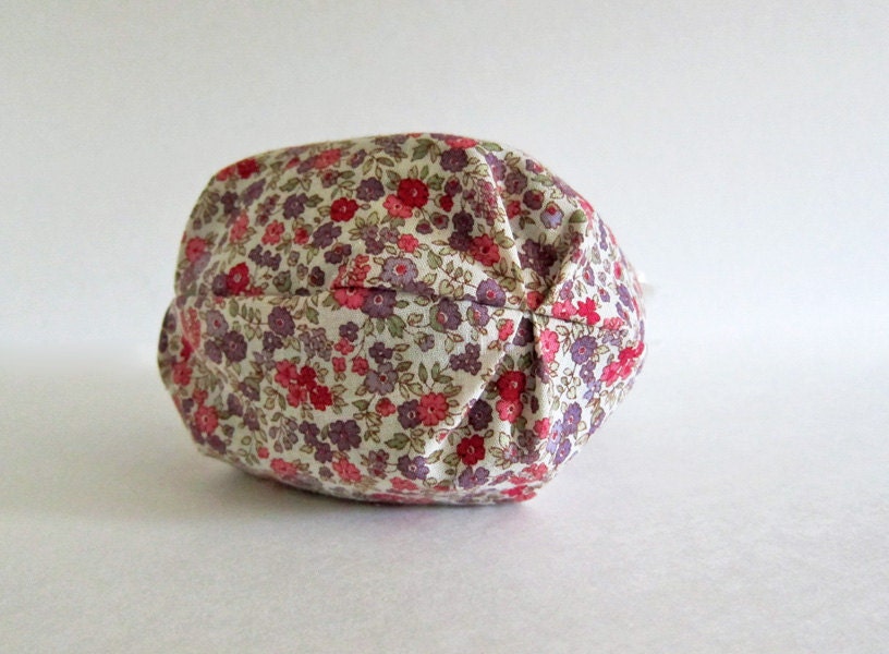 Yarn cozy -- Round drawstring bag -- Liberty Tana Lawn