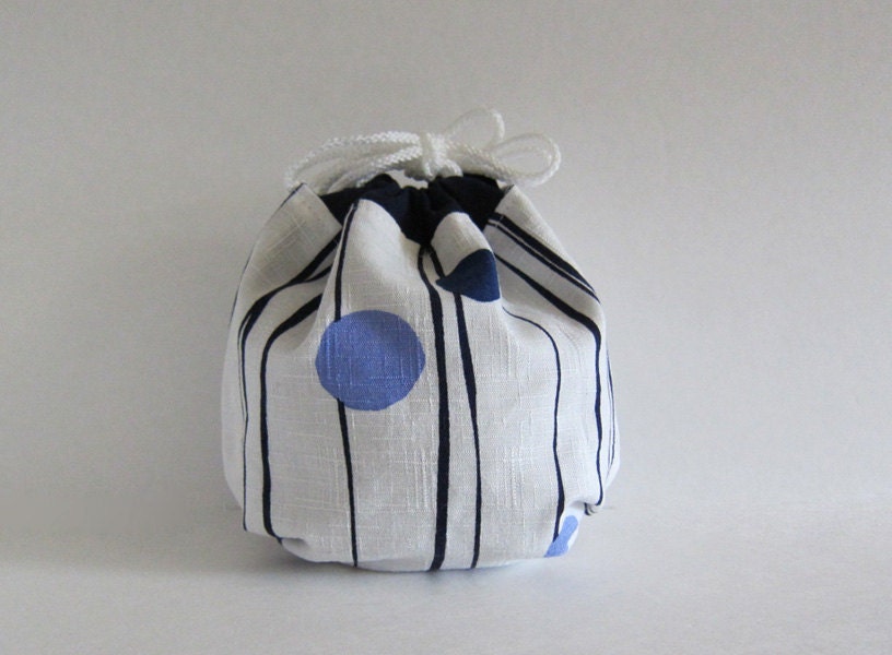 Yarn cozy -- Round drawstring bag -- Summer Kimono fabric