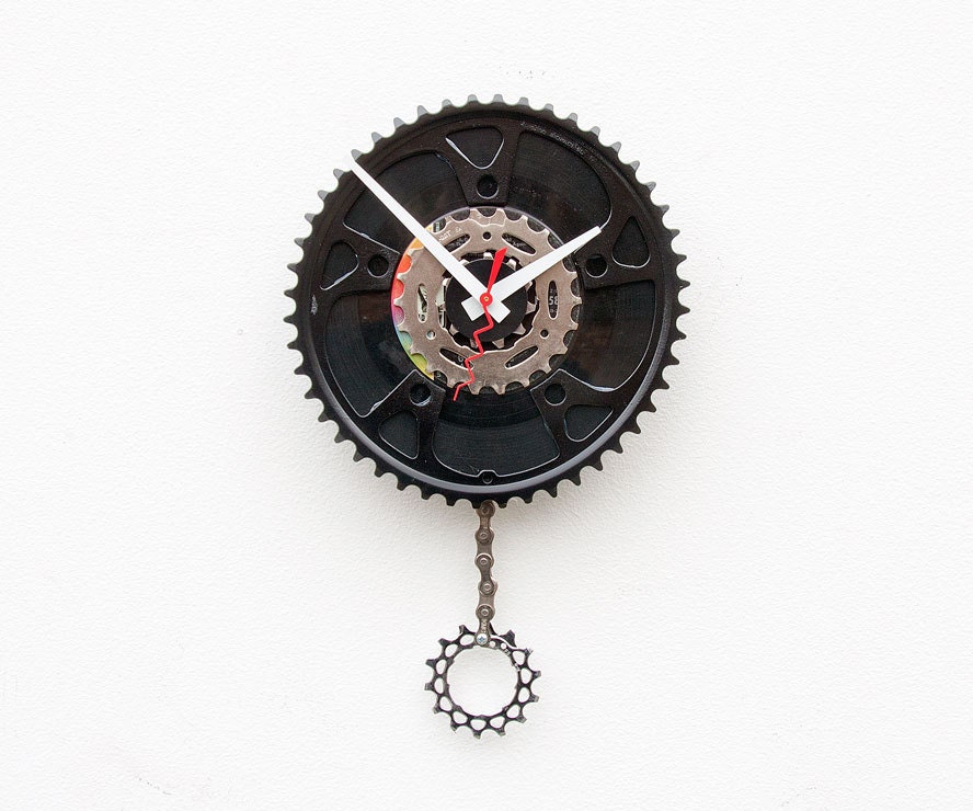 Recycled Bike Chain ring and 45 Record Clock