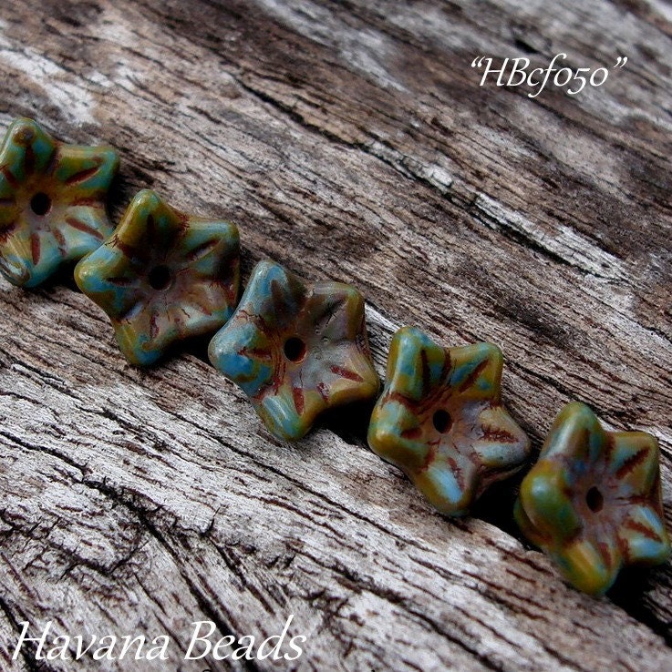 BLUE BLOOM - Flower Czech Glass Beads - 10 Beads - No. HBCF050