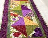 Quilted Tulip Table Runner