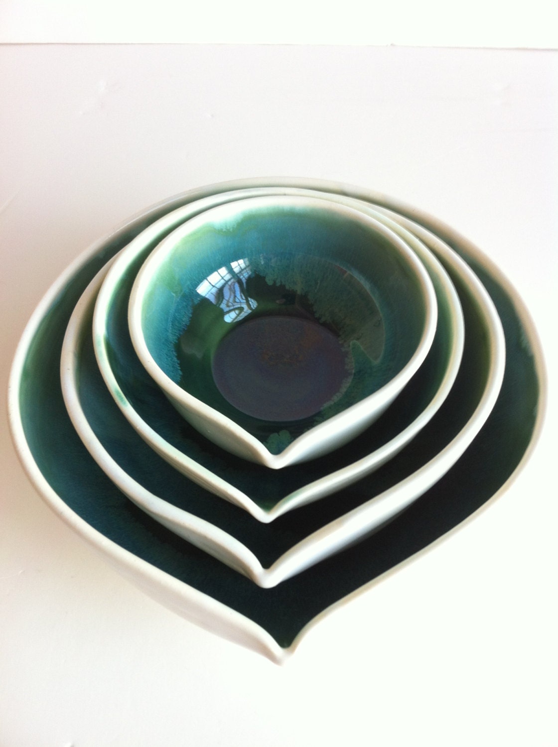 Forest Green  In White Nesting Bowls Set